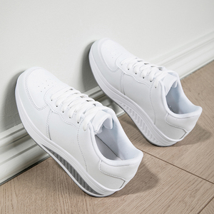 Chaussures de sport décontractées et confortables pour femmes, style chunky, en PU résistant à l'usure, idéales pour la plage, les vacances, le camping et le quotidien, parfaites pour les sports d'été. - Product Image 3