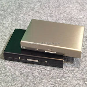 XB étui à <span class=keywords><strong>cigarettes</strong></span> de couleur noire pour hommes Portable pour boîte à <span class=keywords><strong>cigarettes</strong></span> mince épaisse étui de protection en métal - Product Image 4