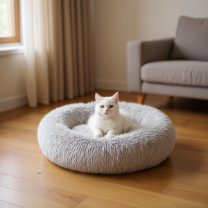 Ensemble de trois pièces en velours gris clair pour animaux de compagnie, lit rond élégant pour animaux de compagnie - Product Image 3