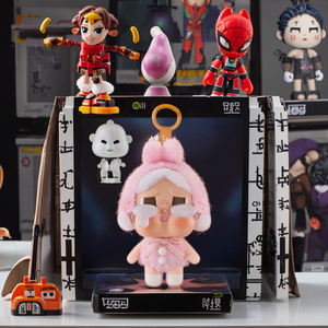 P O P O P matr popmart ต้นฉบับ <span class=keywords><strong>crybaby</strong></span> กล่อง PVC ตาบอดพวงกุญแจโรงงานขายดีอะนิเมะลึกลับของขวัญกล่องตกแต่งของเล่นล่าสุด - Product Image 1