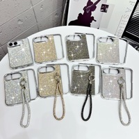 Meilleures ventes à l'étranger pour iPhone 18 FOLD : Coque pliable style bracelet en cristal électroplaqué avec diamants pour Apple 18 ULTRA Duo