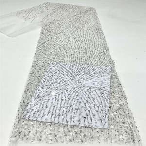 Robe de soirée en dentelle à motif floral avec broderie de perles brillantes et de paillettes 100% polyester soluble dans l'eau pour sacs et décoration intérieure - Product Image 5