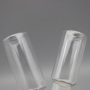 Botellas Dispensadoras de Plástico Transparente de 50 y 100 ml con Tapa Abatible, Botella Cilíndrica para Cosméticos y Lociones con Sello Dorado - Product Image 2