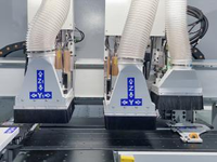 Machine de perçage CNC six faces haute productivité avec moteur pour le perçage automatique de panneaux de meubles et de portes d'armoires en bois