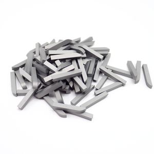 Pointes en carbure de tungstène brasées 20*3.5*2mm YG6/YG8, personnalisation OEM <span class=keywords><strong>pour</strong></span> outils de tournage CNC - Product Image 1