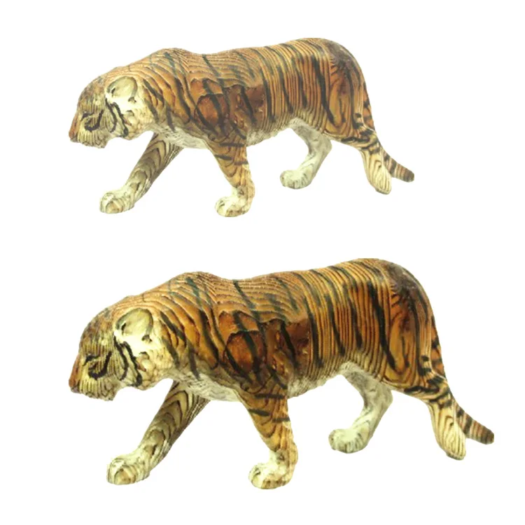 Tigre en bois naturel, sculpté en pin