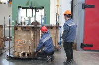 500kva 630kva 1000kva 1500kva 2500kva 13200V à 7620V Transformateur de type huile triphasé à faible perte Norme ANSI