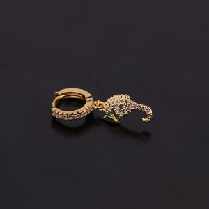 Boucle d'oreille hélice moyenne et basse en acier, <span class=keywords><strong>petit</strong></span> papillon, boucle d'oreille <span class=keywords><strong>tragus</strong></span> pour femmes, acrylique, acier chirurgical inoxydable, piercing à vis - Product Image 6