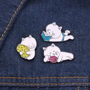 Dmwd — épingles à revers en émail de dessin animé japonais, accessoires pour vêtements, badge de livre chat, prêt à l'emploi, 2021