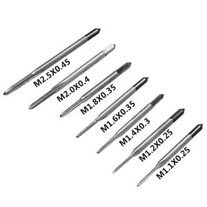 Jeu de 8 mini-tarauds en acier rapide métrique à spirale pour le filetage - Product Image 5