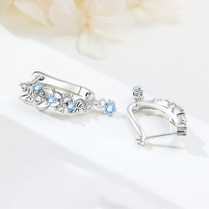 Pendientes/argollas de mariposa de latón blanco desmontables, muy vendidos, regalo original y exclusivo para chicas - Product Image 6