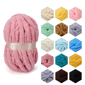 250 Gramos de Hilo de Chenilla Grueso para Tejer, 100% Poliéster, Color Sólido, para Crochet - Product Image 1