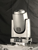 Projecteur laser blanc 300W, durée de vie 30000H, faisceau étroit 0.72, DMX/RDM, écran tactile, indice de protection IP66, effet arc-en-ciel 14 couleurs, carbone