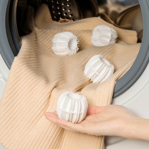 Bolas de Lavandería Mágicas de Plástico al por Mayor, Previenen la Contaminación y Descontaman la Ropa, Bola de Lavado para Baño - Product Image 3