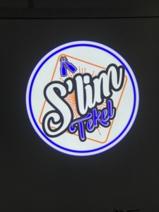 Proyector LED Estático de 100w para Logotipos, Proyector LED Impermeable con Cambio de Color, Lámpara Exterior Gobo, Proyector LED de Bienvenida con Logotipo Personalizado - Product Image 5