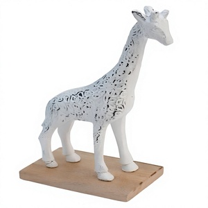 Figura Decorativa de Jirafa de Aluminio Dorado, Hecha a Mano, Moderna y Ecológica, para Decoración de Mesa, JE878 Blanco, Jaffs Exports - Product Image 1