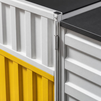 Comptoir de service de style conteneur avec combinaison d'armoires de rangement et étagères de présentation pour café, restaurant et espace commercial