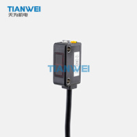 Sensor Fotoelektrik Reflektif Difus Seri GN TAKEX GN-R40CRPN 400mm Output PNP 12-24VDC IP67 Amplifier Terintegrasi
