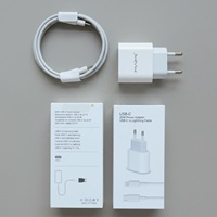 Pengisi Daya Cepat 20W PD Tipe C Charger Dinding Colokan EU Set Pengisi Daya Ponsel Adaptor Daya USB C Kompatibel dengan Ponsel
