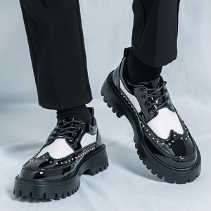 Zapatos Brogue con Cordones Blancos y Negros al por Mayor de Fábrica, con Suela de Goma Gruesa, Parte Superior de PU Artificial, Zapatos Formales y Casuales para Vestir - Product Image 4