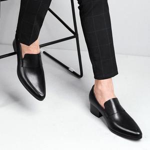 Nuevos zapatos de cuero casuales de hombre con punta en pico y tacón alto, zapatos formales de negocios de cuero para hombre, zapatos de hombre con punta poco profunda. - Product Image 5