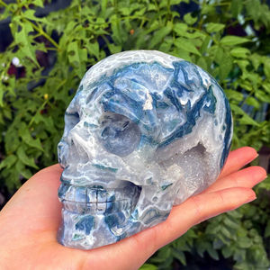 Crânes en agate mousse de haute qualité en gros, pierres naturelles polies pour la guérison par les cristaux, décoration d'intérieur unique et cadeaux de vacances - Product Image 1
