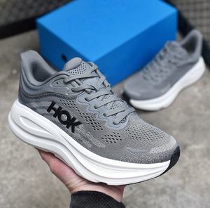 Chaussures de sport tendance et élégantes avec un design luxueux, semelle épaisse respirante, et idéales pour la marche décontractée. - Product Image 4