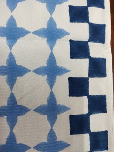 Caminos de Mesa de Algodón con Estampado Artesanal. Tamaño 13x80 pulgadas. Cantidad mínima de pedido: 30 piezas por diseño por color para personalización. Stock disponible - Product Image 4