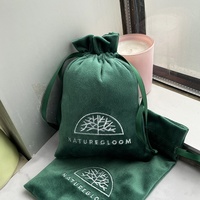 Sacs d'emballage de maquillage cosmétiques en velours recyclables personnalisés pochettes sac de vêtements de luxe à cordon