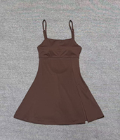 Robe de yoga transpirante anti-exposition à bretelles spaghetti, style européen et américain, avec coussinets de soutien-gorge intégrés, pour le marché transfrontalier