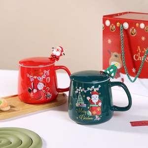 Tasses à thé et soucoupes en porcelaine de luxe avec motif de Père Noël en céramique, tasses à café promotionnelles pour cadeaux de Noël - Product Image 3