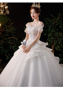 S2909N 2026 Nuovo Abito da Sposa Stile Francese con Spalle Scoperte, Ricche Applicazioni e Stile Principessa Reale con Strascico Lungo - Product Image 4