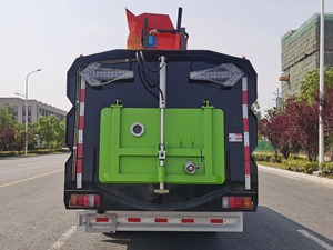 รถขัดพื้นอุโมงค์ ISUZU 5M3 สำหรับทำความสะอาดฝุ่นหนักและโคลน เหมาะสำหรับการบำรุงรักษาผนังและพื้นอุโมงค์ทางหลวง - Product Image 5