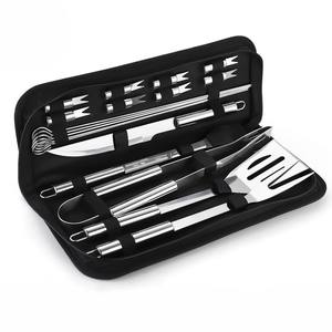 Lote de suministros para parrilla Fever, juego de herramientas de acero inoxidable, aguja portátil para barbacoa al aire libre, cepillo de aceite, cuchillo, Clip, cubiertos - Product Image 1