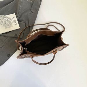 Bolso de Hombro de PU Impermeable de Lujo para Mujer, Bolso de Mano Casual, Bolso de Viaje Duradero con Cierre de Cremallera - Product Image 6