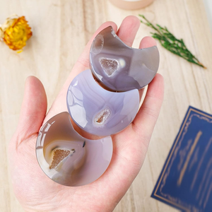 Vente en gros de pierres de guérison naturelles en agate géode polie de style bohème Crystalhola, 5-6 cm, tendance de la mode pour la décoration intérieure - Product Image 4