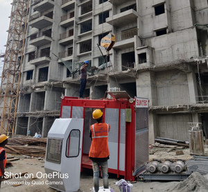 Elevadores de polipasto de material de sitio de construcción a buen precio para la serie de edificios SC200 2000kg - Product Image 3