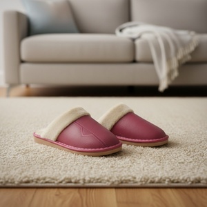 Pantofole Invernali Essenziali per la Casa in Pelle Bovina e PVC con Interno in Flanella, Comode e Morbide, Disponibili in 8 Colori, Alcuni in Stock - Product Image 2