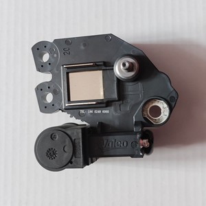 Régulateur d'origine 100% authentique pour CITROEN DS5 <span class=keywords><strong>BMW</strong></span> COOPER pour <span class=keywords><strong>ALTERNATEUR</strong></span> VALEO PIÈCES DE RÉGULATEUR TENSION 599154 2611183 - Product Image 1
