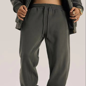 Fabricant de pantalons de survêtement personnalisés pour hommes, pantalons de survêtement noirs vierges, pantalons de survêtement unisexes en coton, pantalons de jogging personnalisés pour hommes - Product Image 3