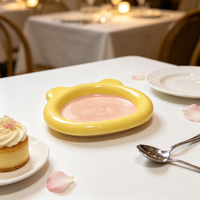 Petite assiette en céramique en forme d'ours, 6 pouces, jaune rose, plat à bibelots décoratif, plateau à collations et desserts pour la décoration de la table à la maison