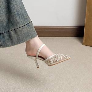 2026 Sandales à talons aiguilles brodées chinoises, élégantes, confortables et anti-fatigue, parfaites pour Cheongsam, magnifiques chaussures de cérémonie pour femmes - Product Image 1