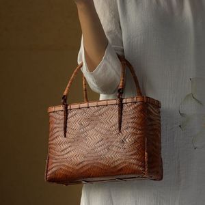 Bolsas tejidas a mano de bambú con hilo Xiangyun, perfectas para salidas de primavera, juegos de té, artefactos culturales, ceremonia del té. - Product Image 1