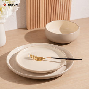 Service de vaisselle en porcelaine nordique moderne pour hôtel et restaurant, 16, 18 ou 24 pièces, comprenant assiettes, bols et ustensiles de cuisson en céramique. - Product Image 1