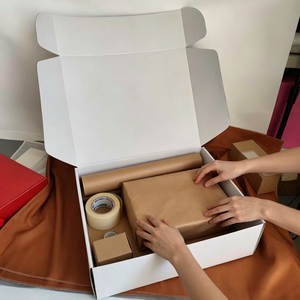 Wholesale Customized Logo White Shipping Boxes Clothing Packaging Mailer Cardboard Box Cosmetics Business Mailing Paper Boxes - Product Image 1