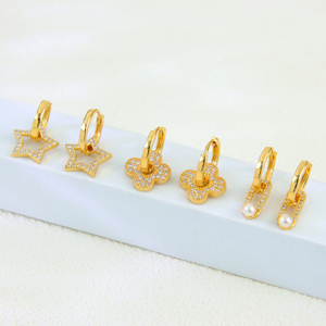 Boucles d'oreilles pendantes en forme de cœur couleur or, plaquées or 21 carats, avec zircon, pour femme, idéales pour événements et mariages - Product Image 4