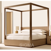 Cama Italiana de Lujo, Diseño Moderno y Simple, Cama Grande para Villa o Apartamento, con Tela a Rayas y Patchwork