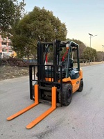 Chariot élévateur compact d'occasion 3 tonnes de haute qualité FD30 FD50 avec moteur AC et transmission 4x4 tout-terrain en stock