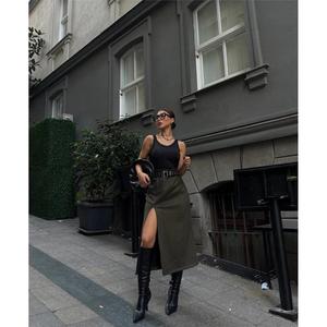 Jupe crayon en daim kaki avec fente, moderne, formelle, droite, en cuir et élasthanne, grande taille XS, brodée - Product Image 5