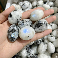 Batu Kristal Alami Hitam Dot Moonstone Dipoles Batu Cahaya Biru untuk Membuat Perhiasan